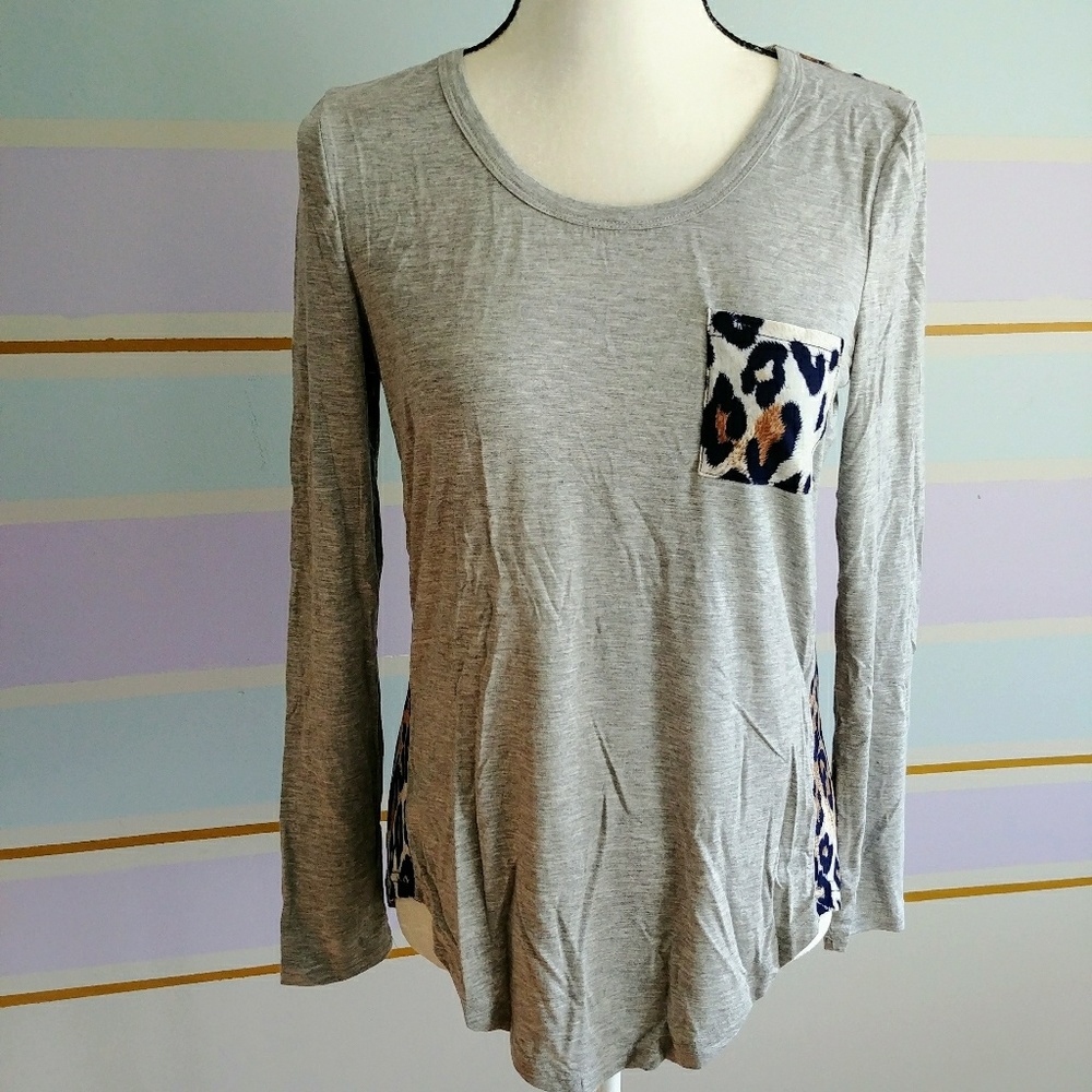 Women's Long Sleeve Leopard Print Back Color Block Top Size Small